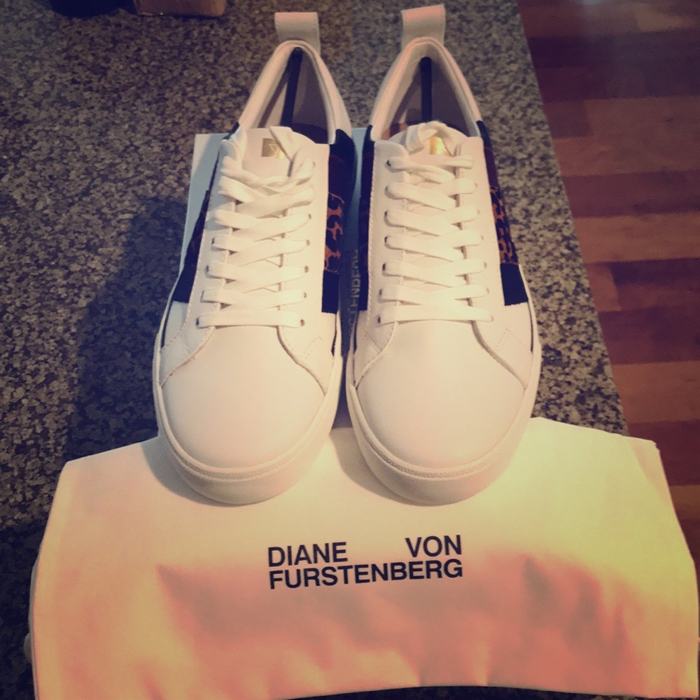 DVF brand new leather sneaker